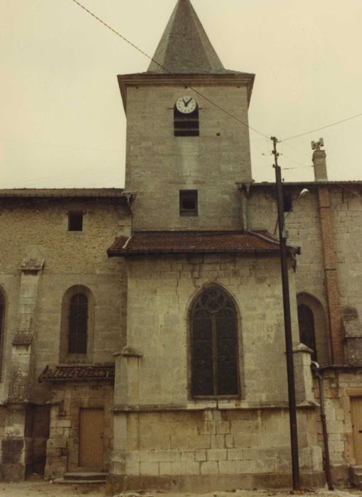 façade latérale sud, vue partielle