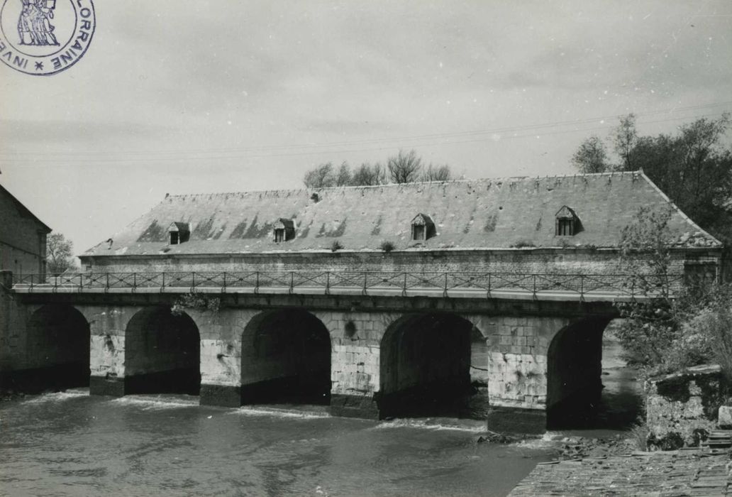 Pont-écluse Saint-Amand