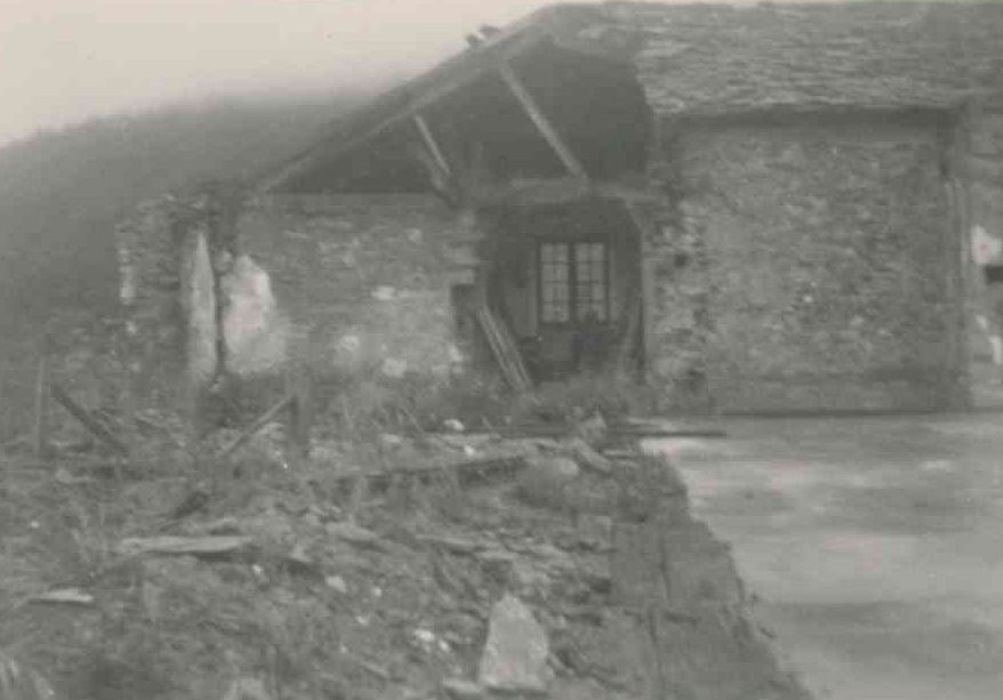 vue partielle des ruines de l’aile est