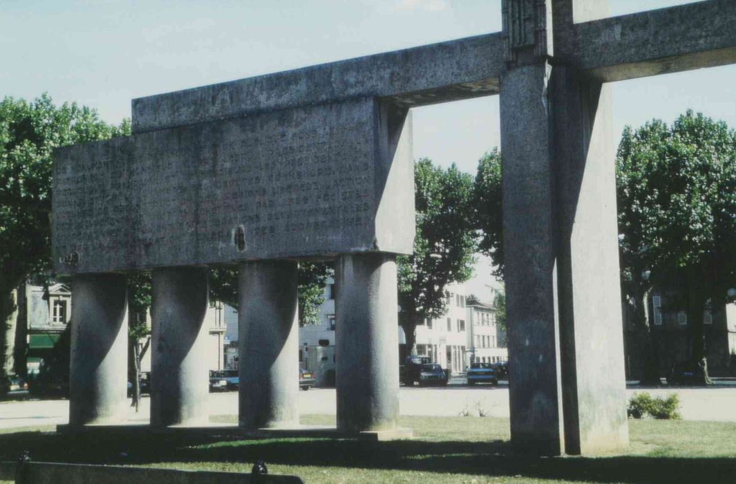 vue partielle du revers de la façade principale