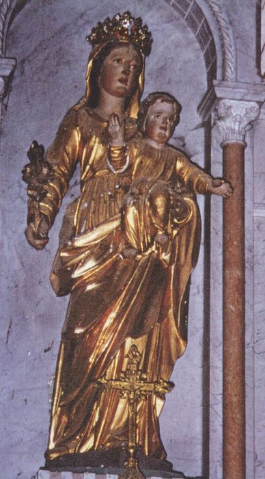 Statue : Vierge à l'Enfant