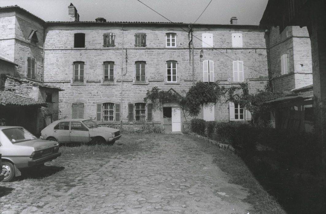 façade sud sur cour