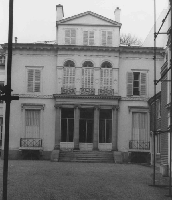 façade sur cour