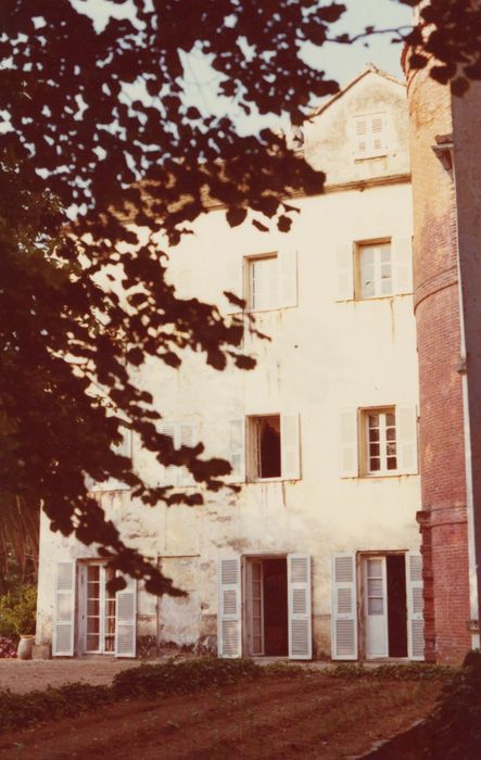 façade ouest, vue partielle