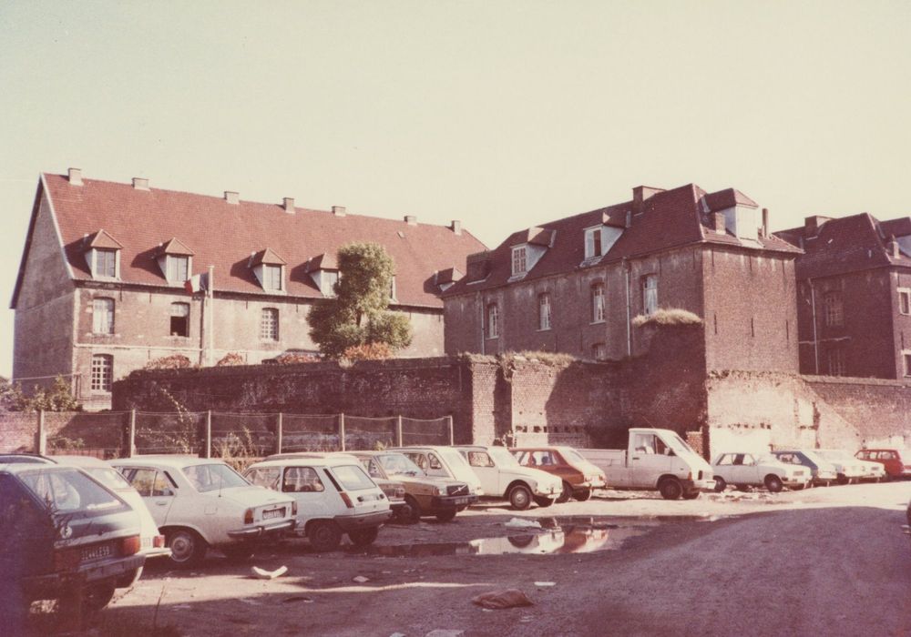 vue générale des bâtiments