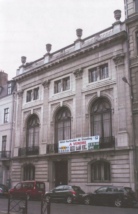 façade sur rue (photocopie numérisée)