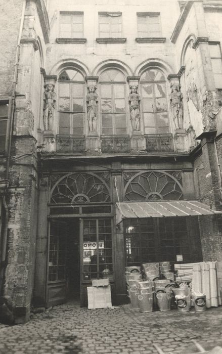 façade postérieure du bâtiment sur rue