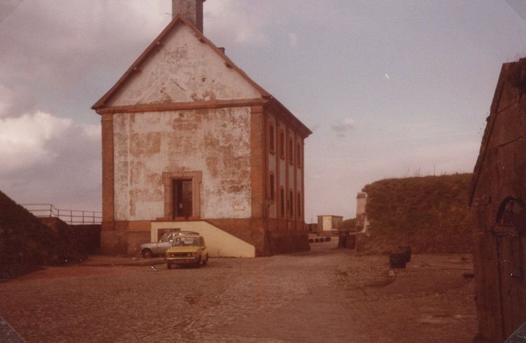 plateau supérieur, ancienne chapelle