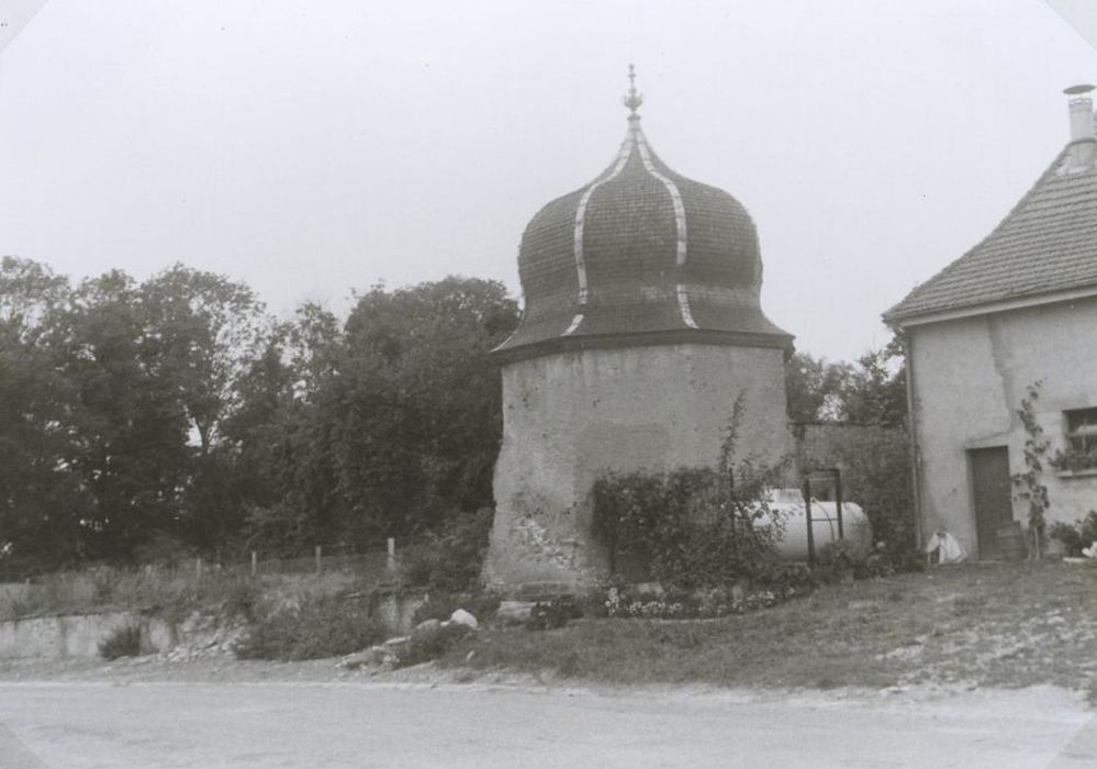 pavillon est