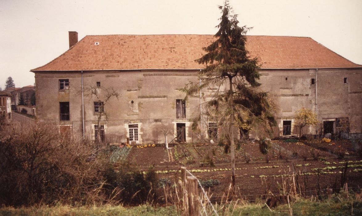 caserne O, façade ouest