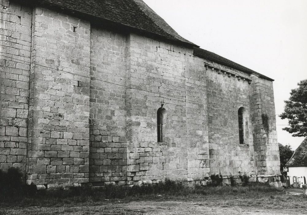 façade latérale sud, vue partielle