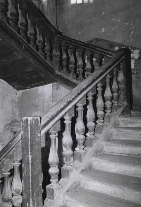 escalier, vue partielle