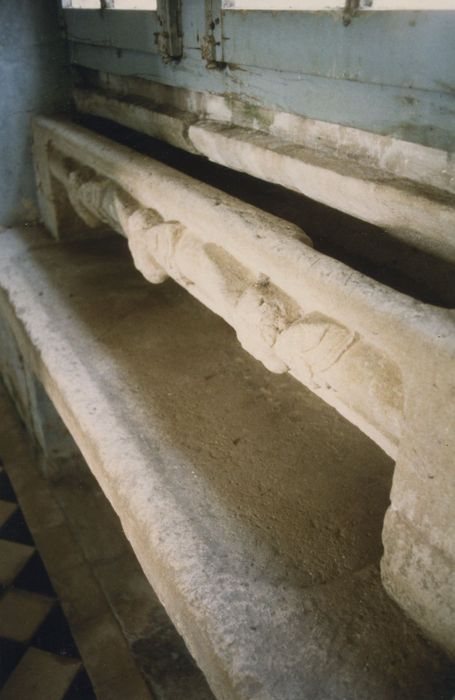 aile sud, galerie du rez-de-chaussée, détail du lavabo