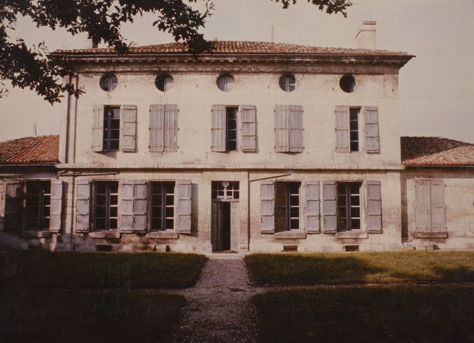 façade sur jardin