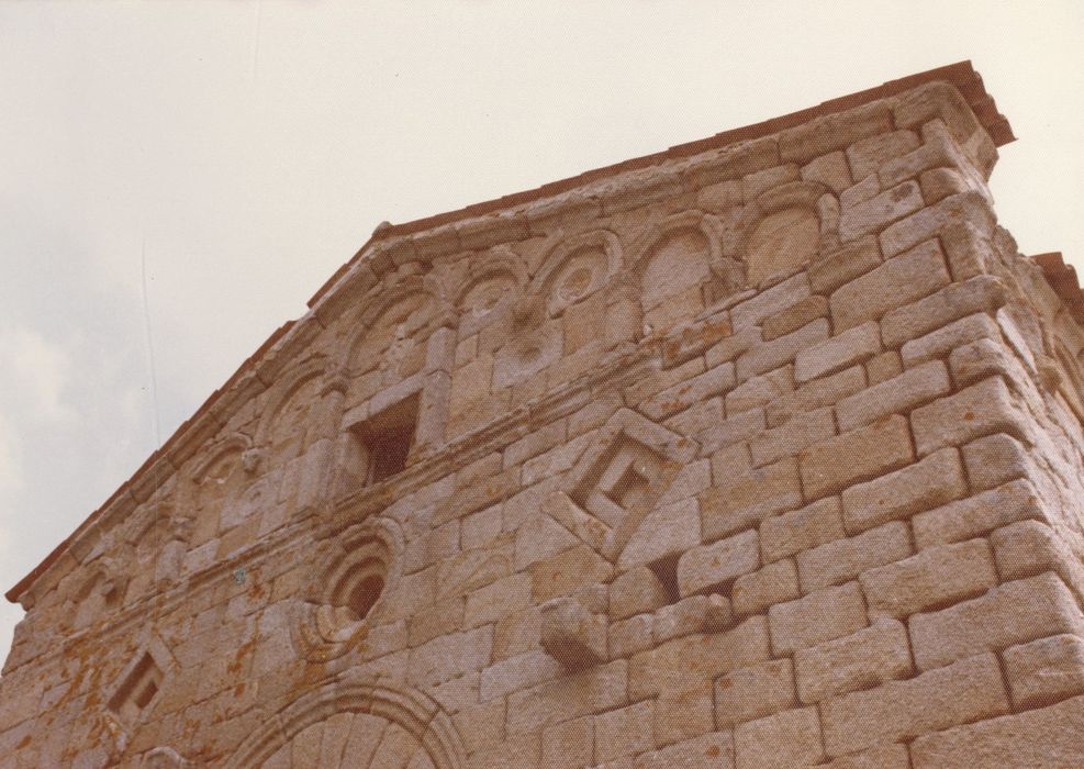 façade ouest, vue partielle