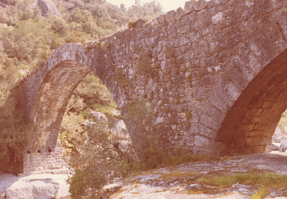 vue partielle du pont sur le Taravo