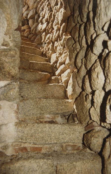 Vue partielle de l’escalier