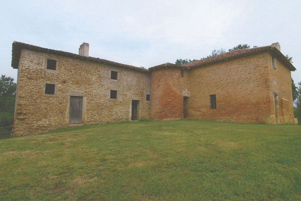 Maison forte de Tampouy