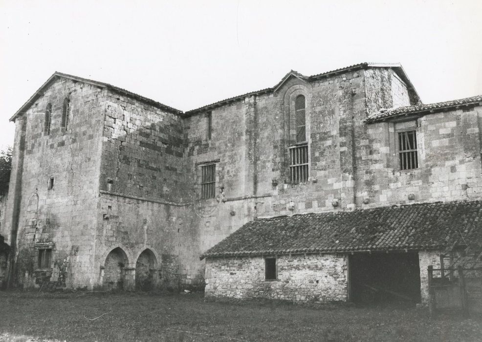 façade nord sur cour