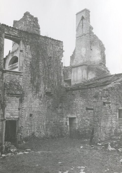 façade ouest, vue partielle