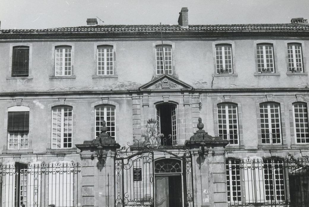 façade sur cour