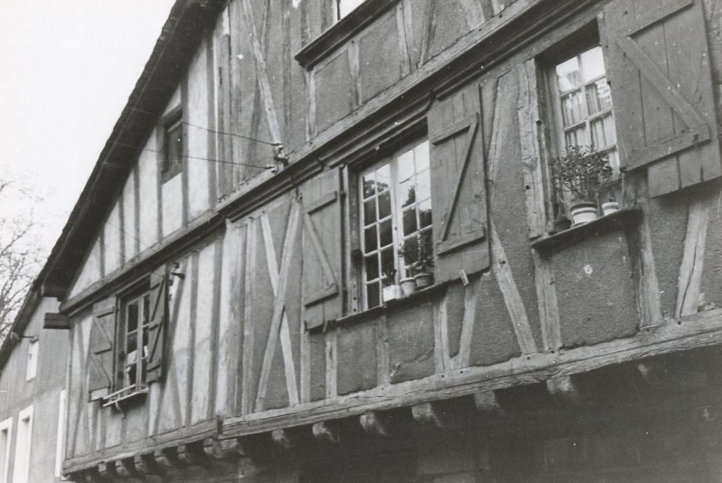 vue partielle des façades sur rue