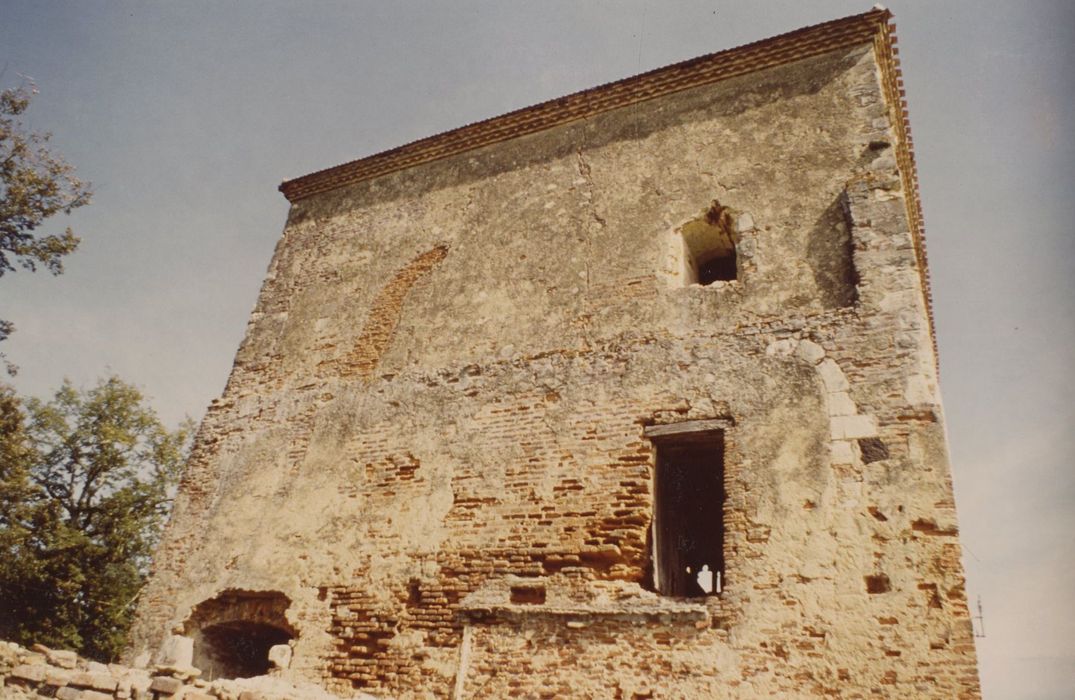 maison forte, façade sud