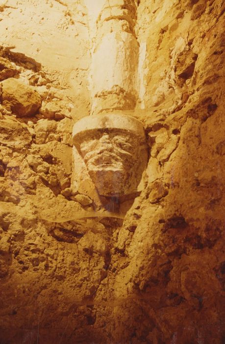 chapelle, bras est du transept, détail d’un culot sculpté