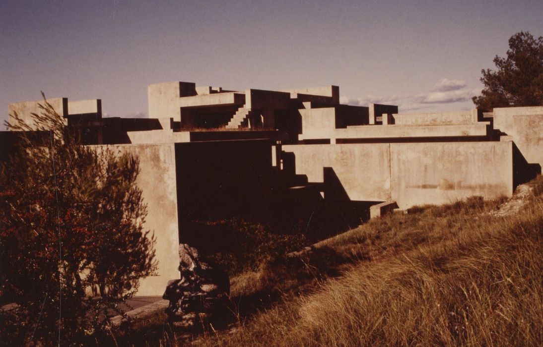 vue générale des bâtiments depuis le Sud