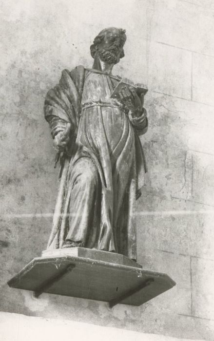 statue : Saint Pierre