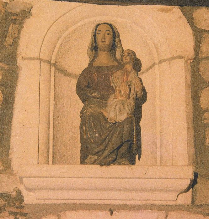 Statue : Vierge à l'Enfant