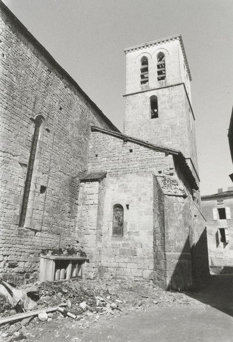 façade nord-est, vue partielle