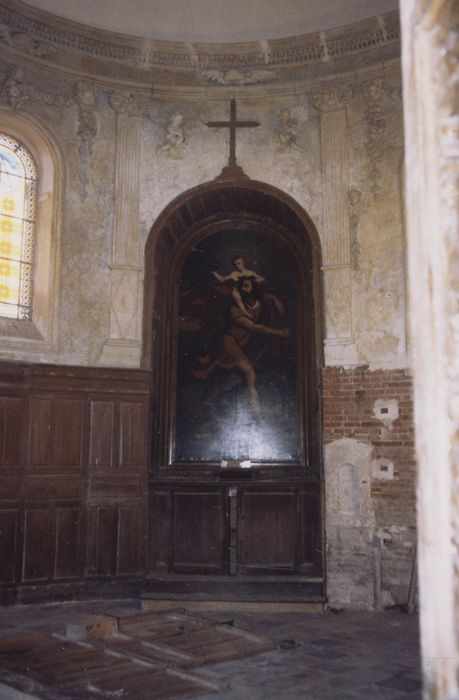 chapelle, vue partielle de l’espace intérieure