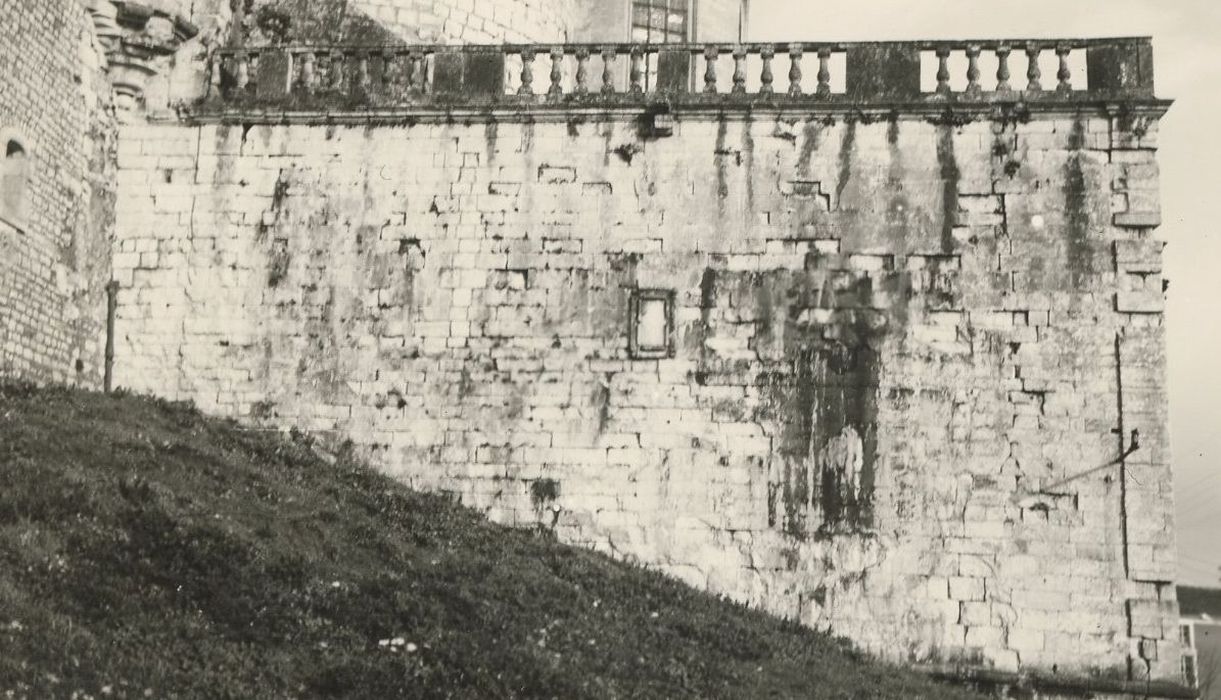 terrasse est, élévation sud