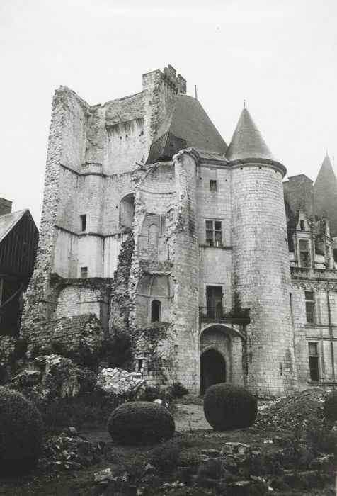 tour d’entrée, élévation sud