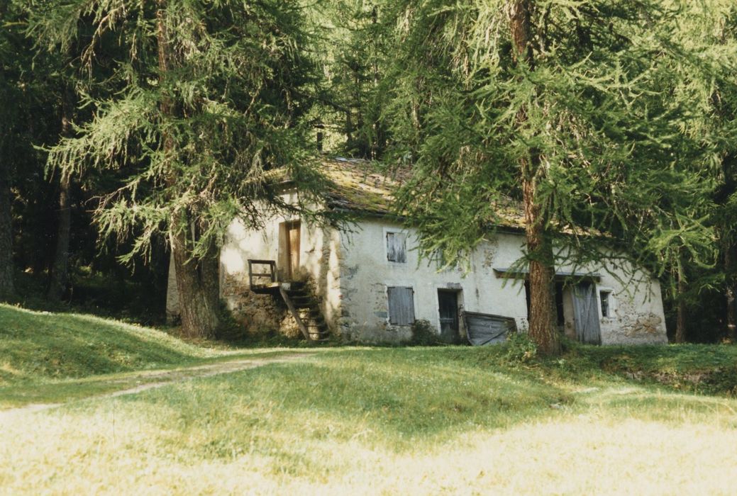 vue partielle du bâtiment de la forge