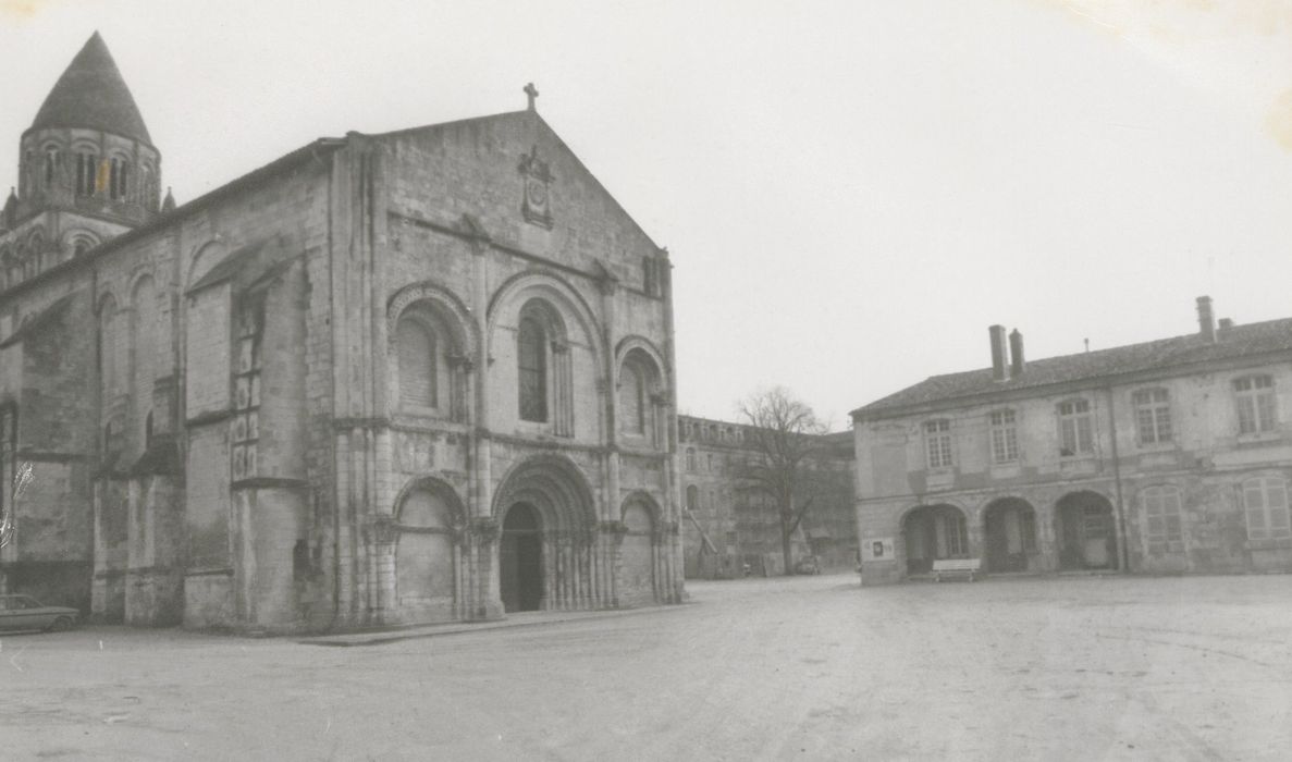 Ensemble nord-ouest, vue partielle