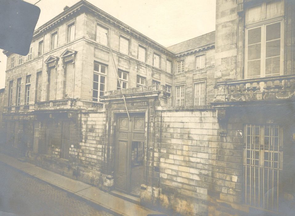 façade sur rue