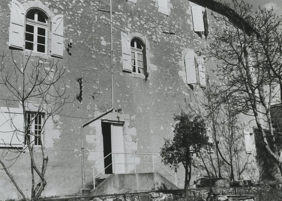 façade sud-ouest, vue partielle