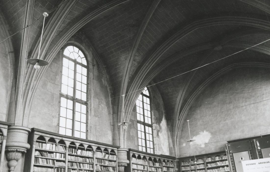 ancienne chapelle, vue partielle des voûtes