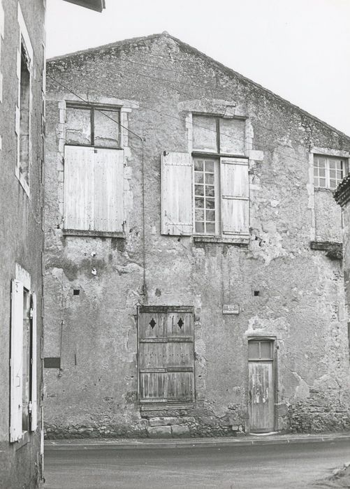 logis abbatial, façade sur rue