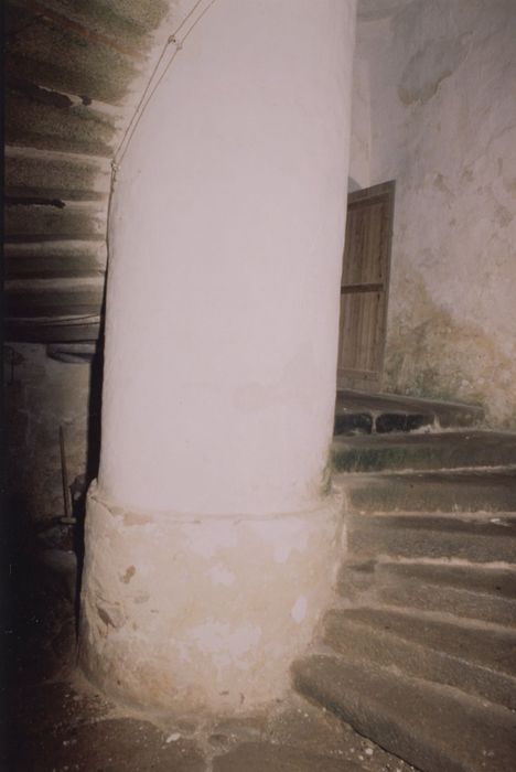 tour d’escalier, noyau central