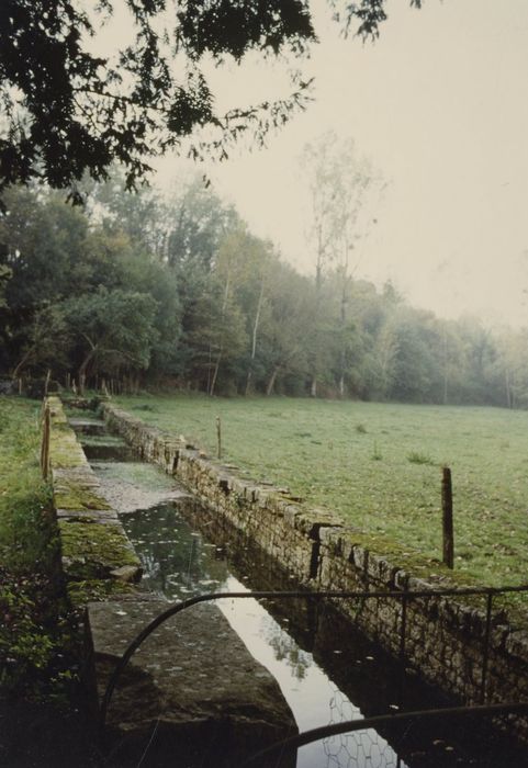 jardin, vue générale de la canalisation; chemin rural de Mazières au pont Mougron