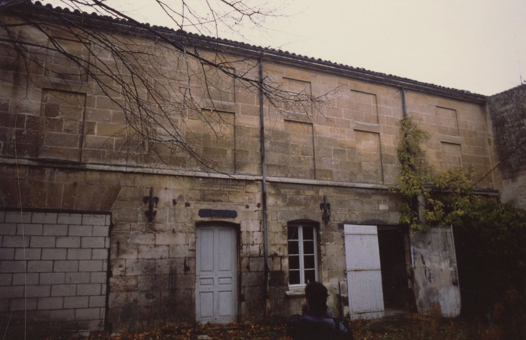 atelier, façade est