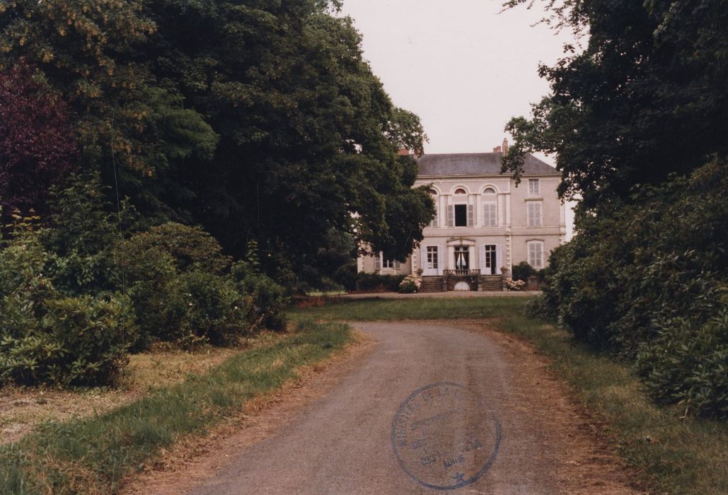 façade ouest, vue partielle