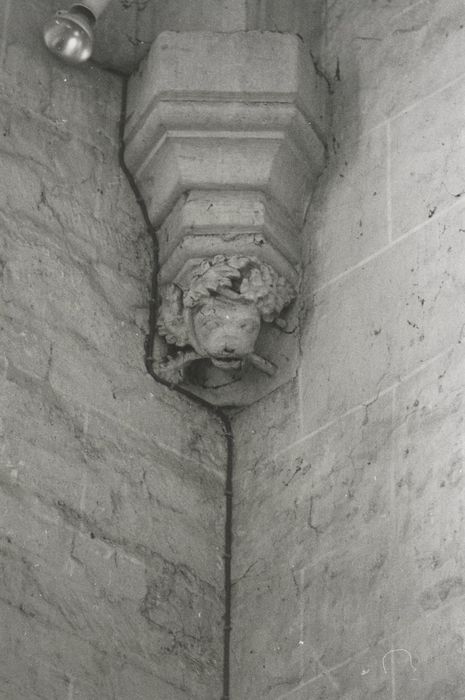 chapelle de Marguerite d’Écosse, détail d’un culot sculpté