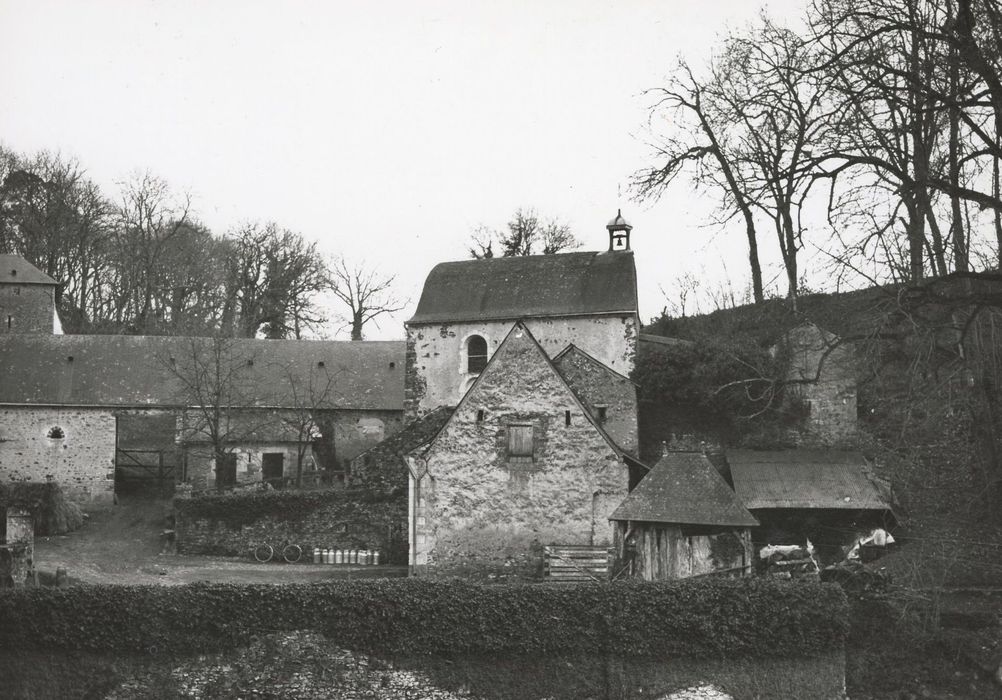 chapelle et communs, vue partielle