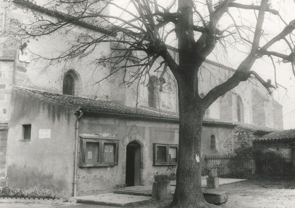 façade latérale sud, vue partielle