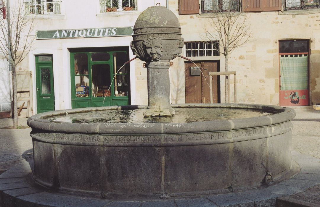 vue générale de la fontaine