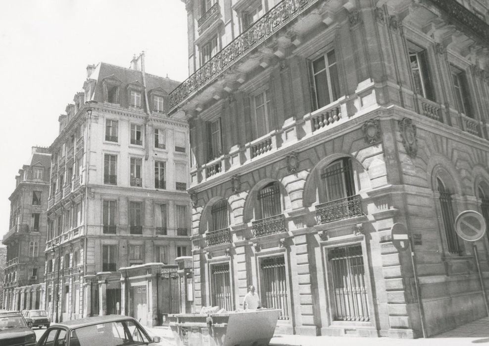 vue générale des façades rue Morlot